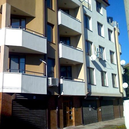 Asparuhov Guest Rooms And Apartments Varna Buitenkant foto